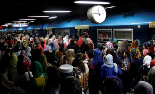 Crowded metro with many women in Cairo