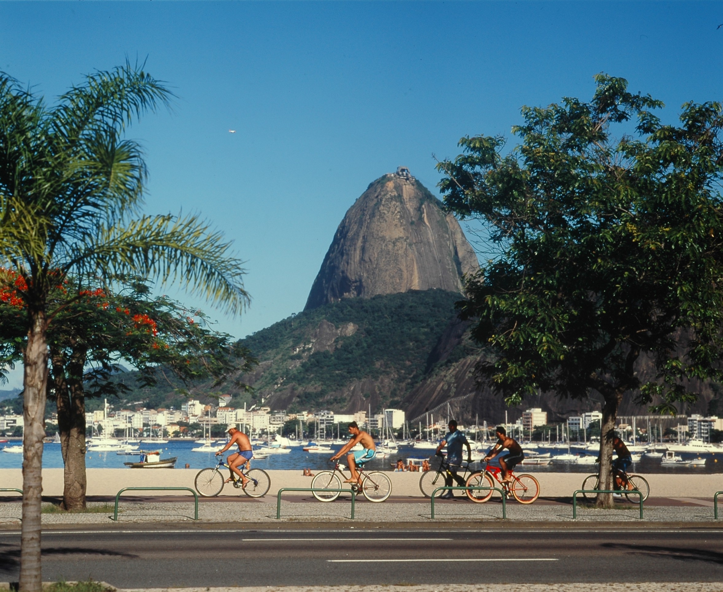 Rio de Janeiro: 1985 and Today